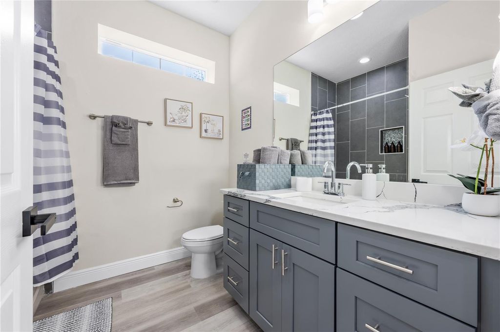 Image 21 of property listing at 6510 E 25TH AVENUE, Tampa, FL 33619
