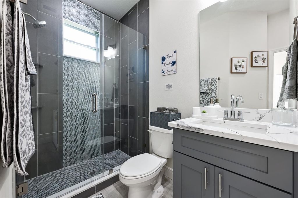 Image 31 of property listing at 6510 E 25TH AVENUE, Tampa, FL 33619