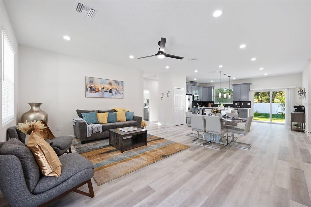 Image 5 of property listing at 6510 E 25TH AVENUE, Tampa, FL 33619