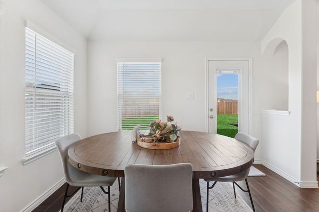 3260 Hunters Glen Drive, Aubrey, TX 76227