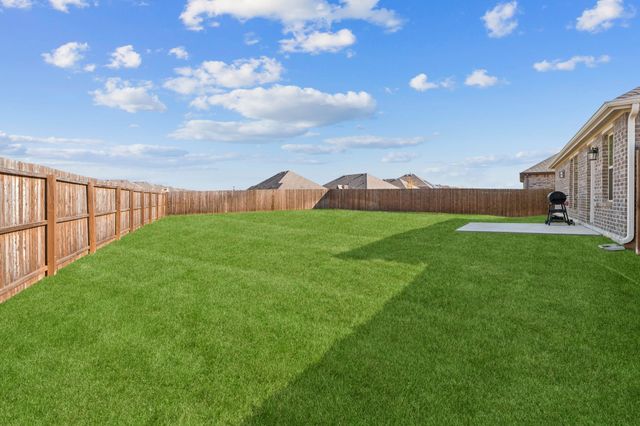 3260 Hunters Glen Drive, Aubrey, TX 76227