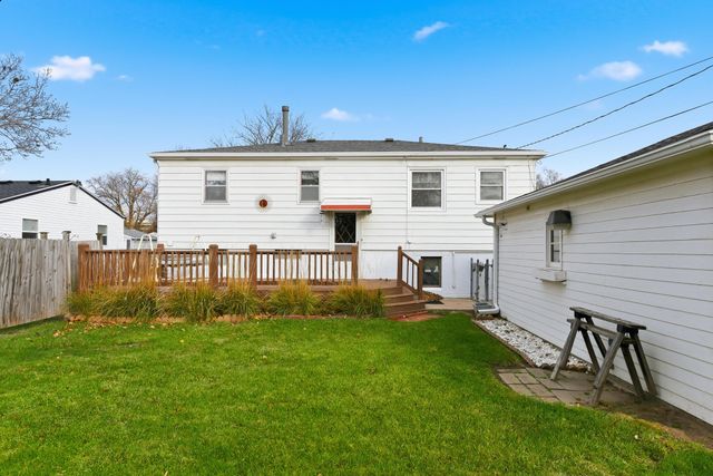 2123 AVENUE N, Council Bluffs, IA 51501