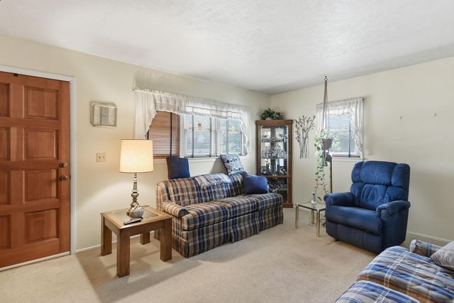 2123 AVENUE N, Council Bluffs, IA 51501