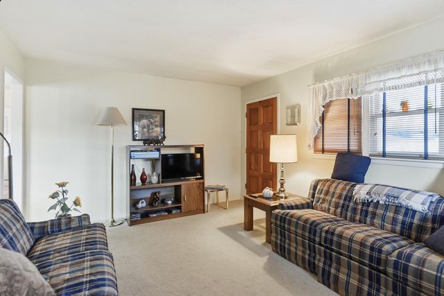 2123 AVENUE N, Council Bluffs, IA 51501