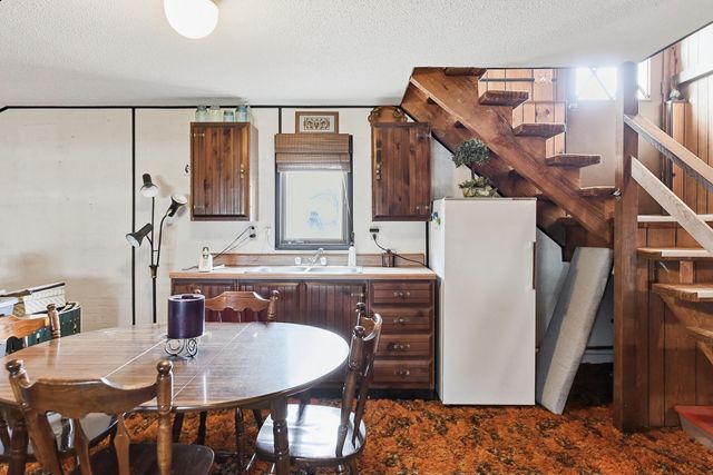 2123 AVENUE N, Council Bluffs, IA 51501