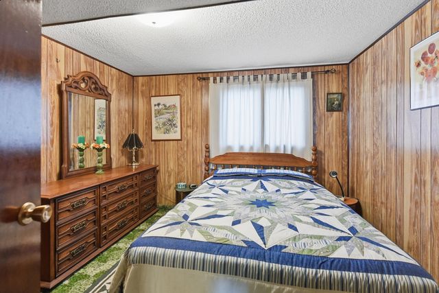 2123 AVENUE N, Council Bluffs, IA 51501