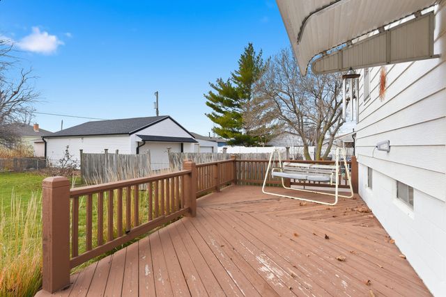 2123 AVENUE N, Council Bluffs, IA 51501