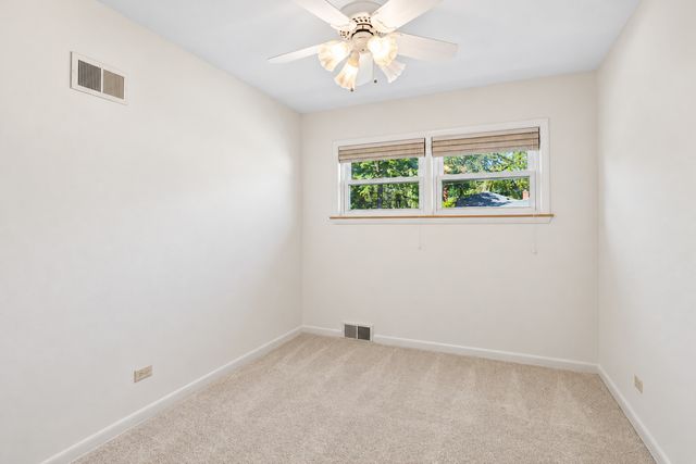 824 N Vail Avenue, Arlington Heights, IL 60004