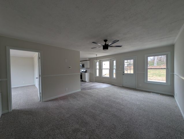 978 Long Beech Dr, Clarksville, TN 37042