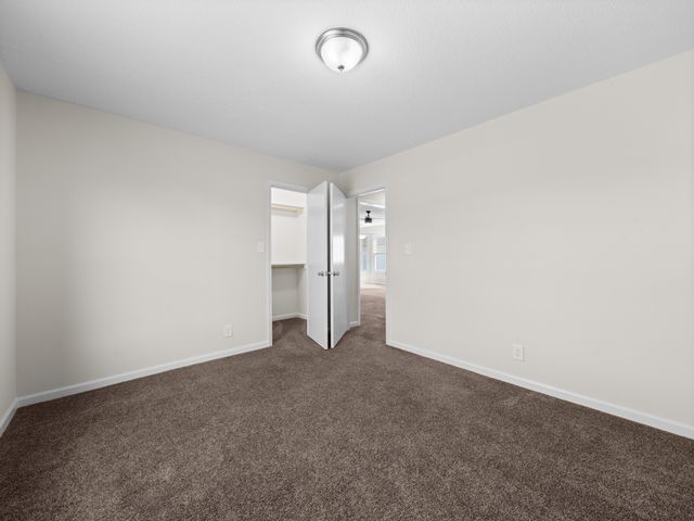 978 Long Beech Dr, Clarksville, TN 37042