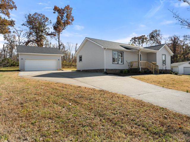 978 Long Beech Dr, Clarksville, TN 37042