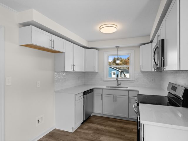 978 Long Beech Dr, Clarksville, TN 37042