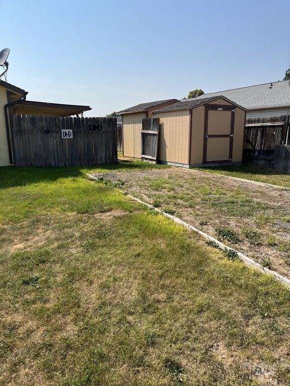 1801 Silver Dr, Nampa, ID 83686 photo 3
