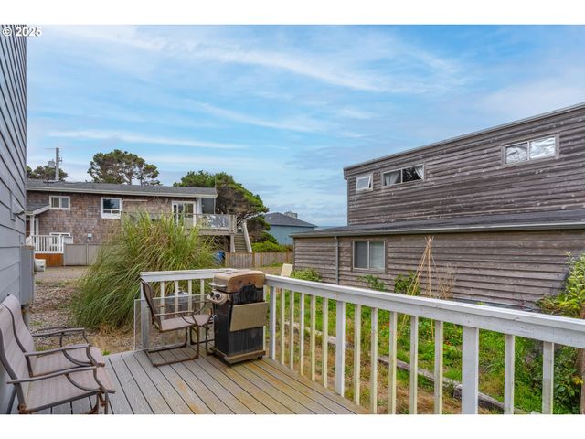 60 RAVEN Ln, Depoe Bay, OR 97341