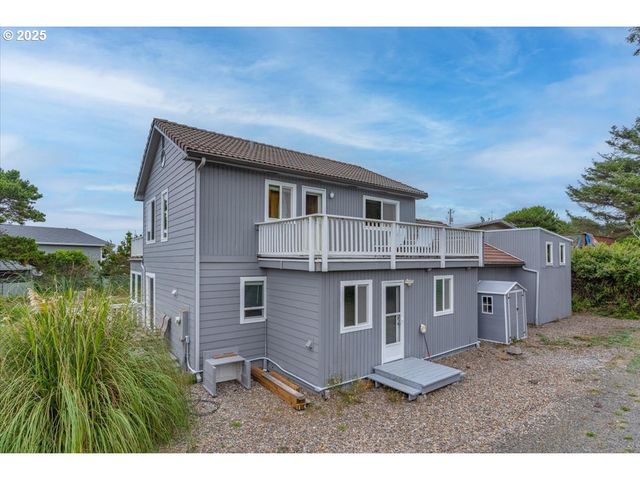 60 RAVEN Ln, Depoe Bay, OR 97341