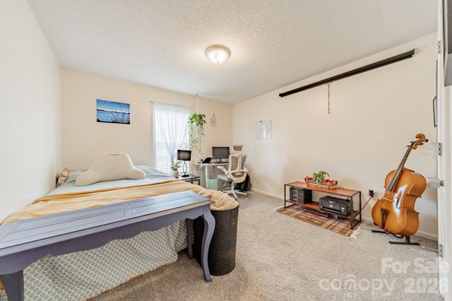 1015 S Walnut Street, Kannapolis, NC 28081