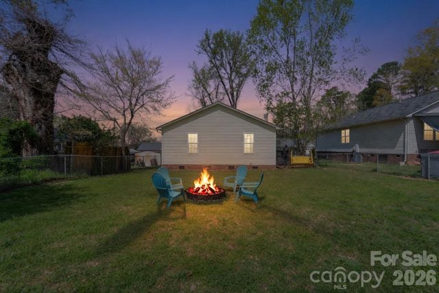 1015 S Walnut Street, Kannapolis, NC 28081