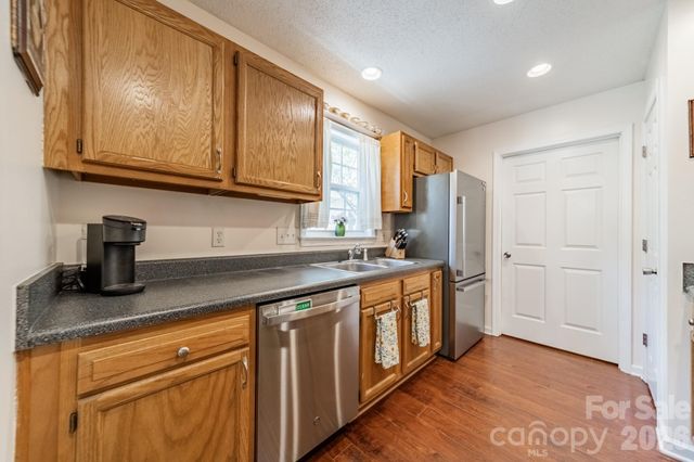 1015 S Walnut Street, Kannapolis, NC 28081