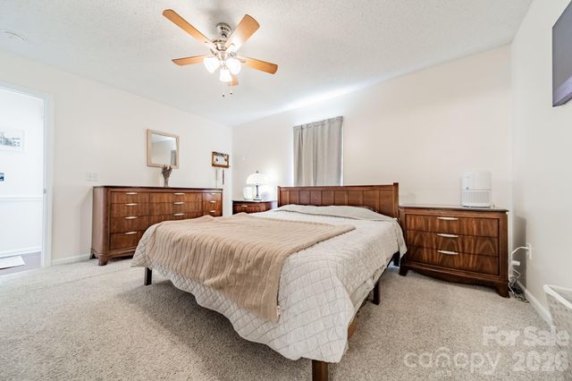 1015 S Walnut Street, Kannapolis, NC 28081