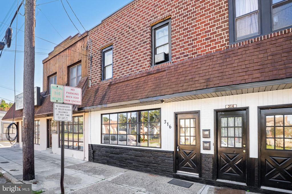 316 E MAIN ST, MAPLE SHADE, NJ 08052 — exterior