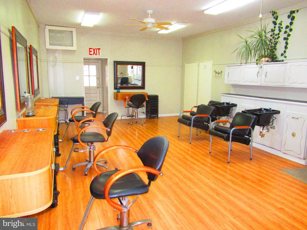 316 E MAIN ST, Maple Shade, NJ 08052 — photo 2