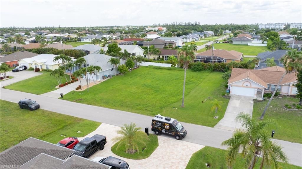 2247 SW 27th ST, CAPE CORAL, FL 33914 — photo 4