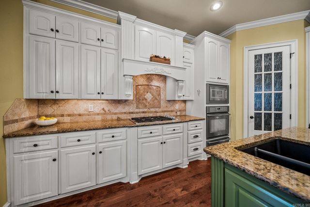 5100 Mchenry Creek Circle, Little Rock, AR 72210