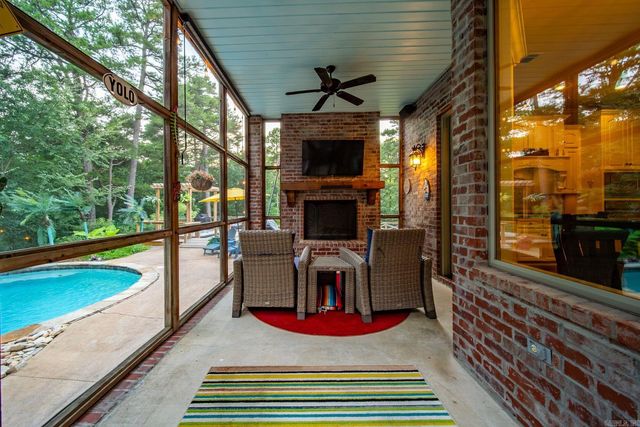 5100 Mchenry Creek Circle, Little Rock, AR 72210