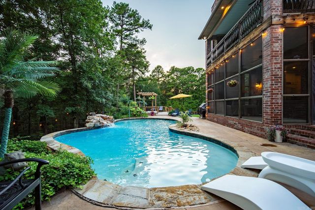 5100 Mchenry Creek Circle, Little Rock, AR 72210