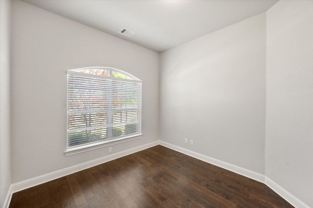 312 Equestrian Drive, Waxahachie, TX 75165