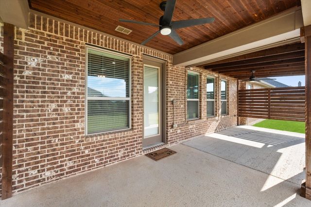 312 Equestrian Drive, Waxahachie, TX 75165