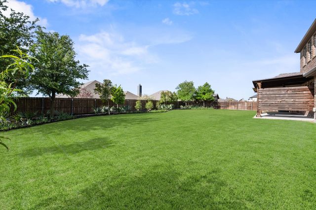 312 Equestrian Drive, Waxahachie, TX 75165