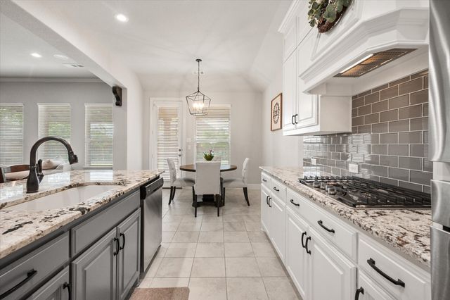 312 Equestrian Drive, Waxahachie, TX 75165