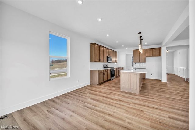 3612 Great Windsor Lane, Green, OH 44685