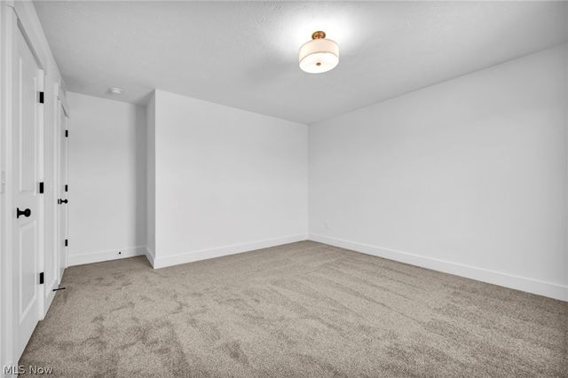 3612 Great Windsor Lane, Green, OH 44685