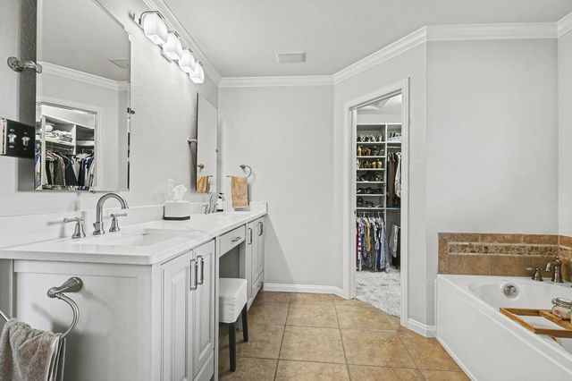 3538 Mercury Drive, Grapevine, TX 76051