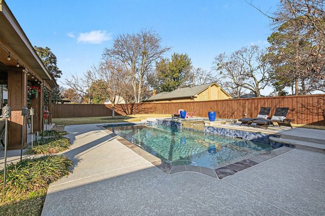 3538 Mercury Drive, Grapevine, TX 76051