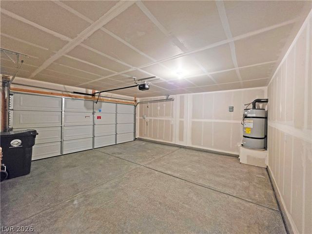 710 East Huyana Wind Drive, Pahrump, NV 89048
