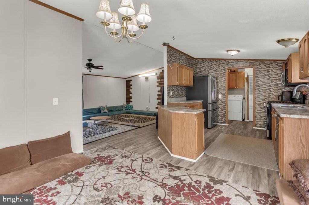 129 TRAILWAY RD, Middle River, MD 21220