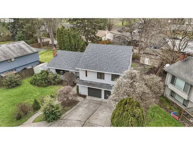 195 Nw PHYLLIS Ct, Gresham, OR 97030