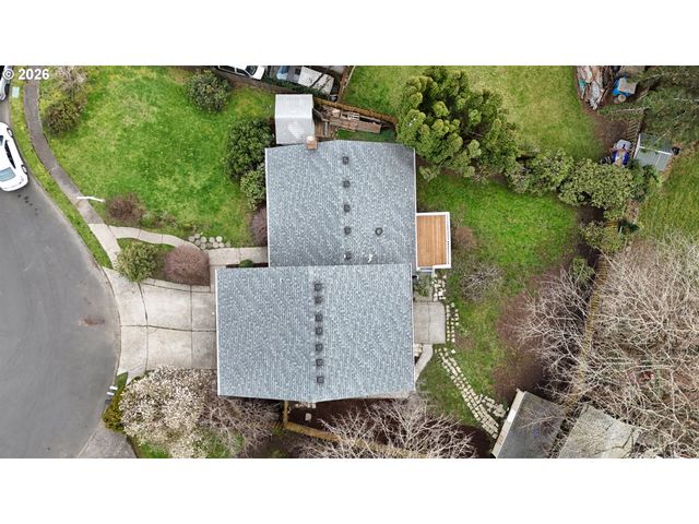 195 Nw PHYLLIS Ct, Gresham, OR 97030