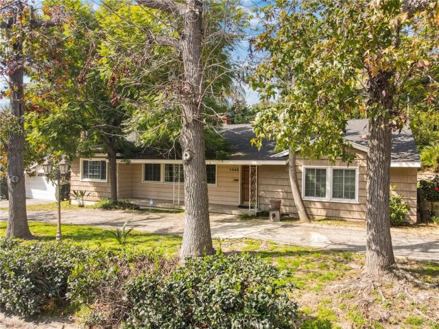 1045 Sierra Madre Villa, Pasadena, CA 91107