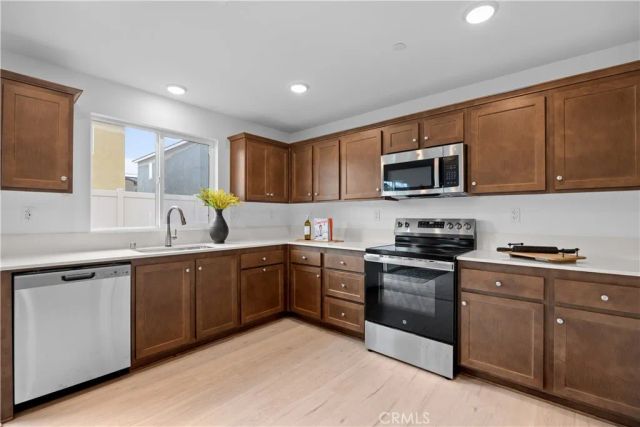 2168 REDWOOD Lane, Banning, CA 92220