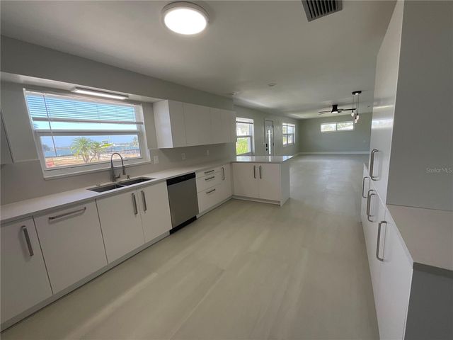 14181 E PARSLEY DRIVE, Madeira Beach, FL 33708