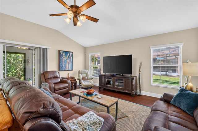 1583 LEMON LOOP, The Villages, FL 32163