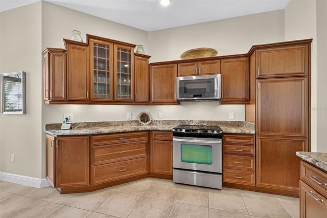 1583 LEMON LOOP, The Villages, FL 32163