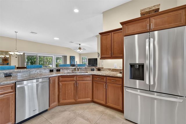 1583 LEMON LOOP, The Villages, FL 32163