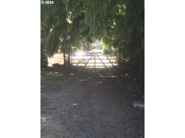 Butte Ln, Eugene, OR 97401