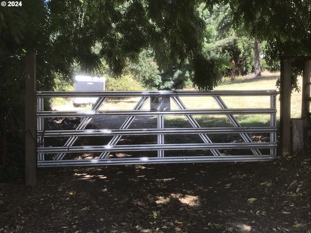 Butte Ln, Eugene, OR 97401