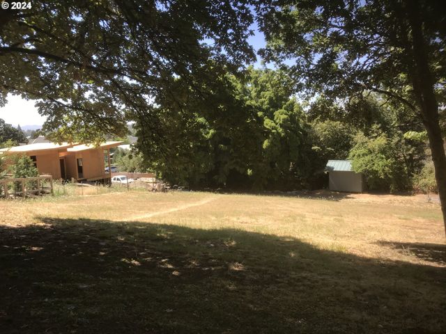 Butte Ln, Eugene, OR 97401